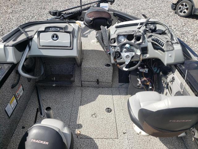 Tracker Boat Image 5