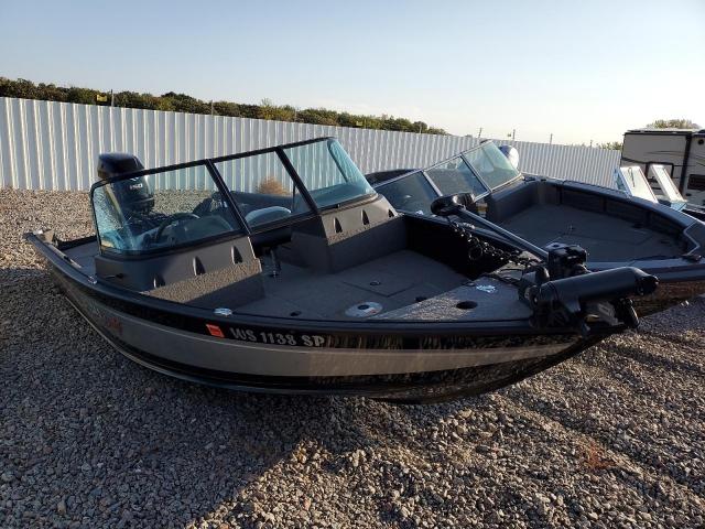  Salvage Alumacraft Boat