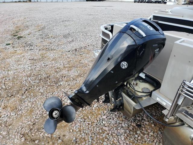 Premier Pontoon Image 6