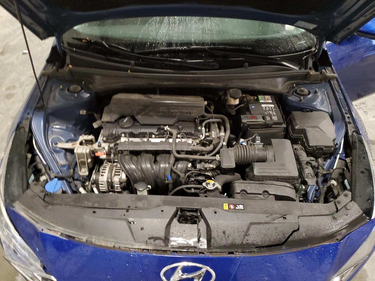 Hyundai ELANTRA Limited Image 9