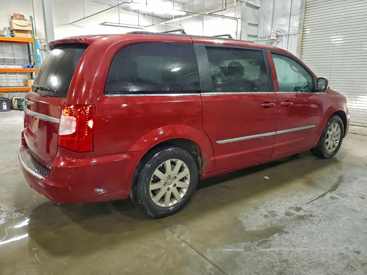 Chrysler Minivan Touring Image 8