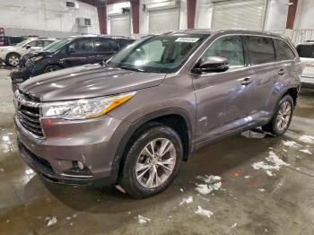  Salvage Toyota Highlander