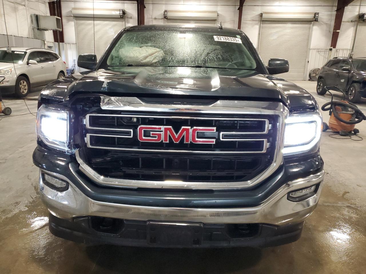 GMC Sierra K1500 Sle Image 4