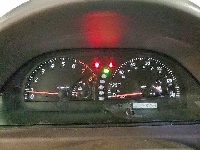 Toyota Camry Le Image 6