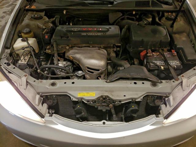 Toyota Camry Le Image 7