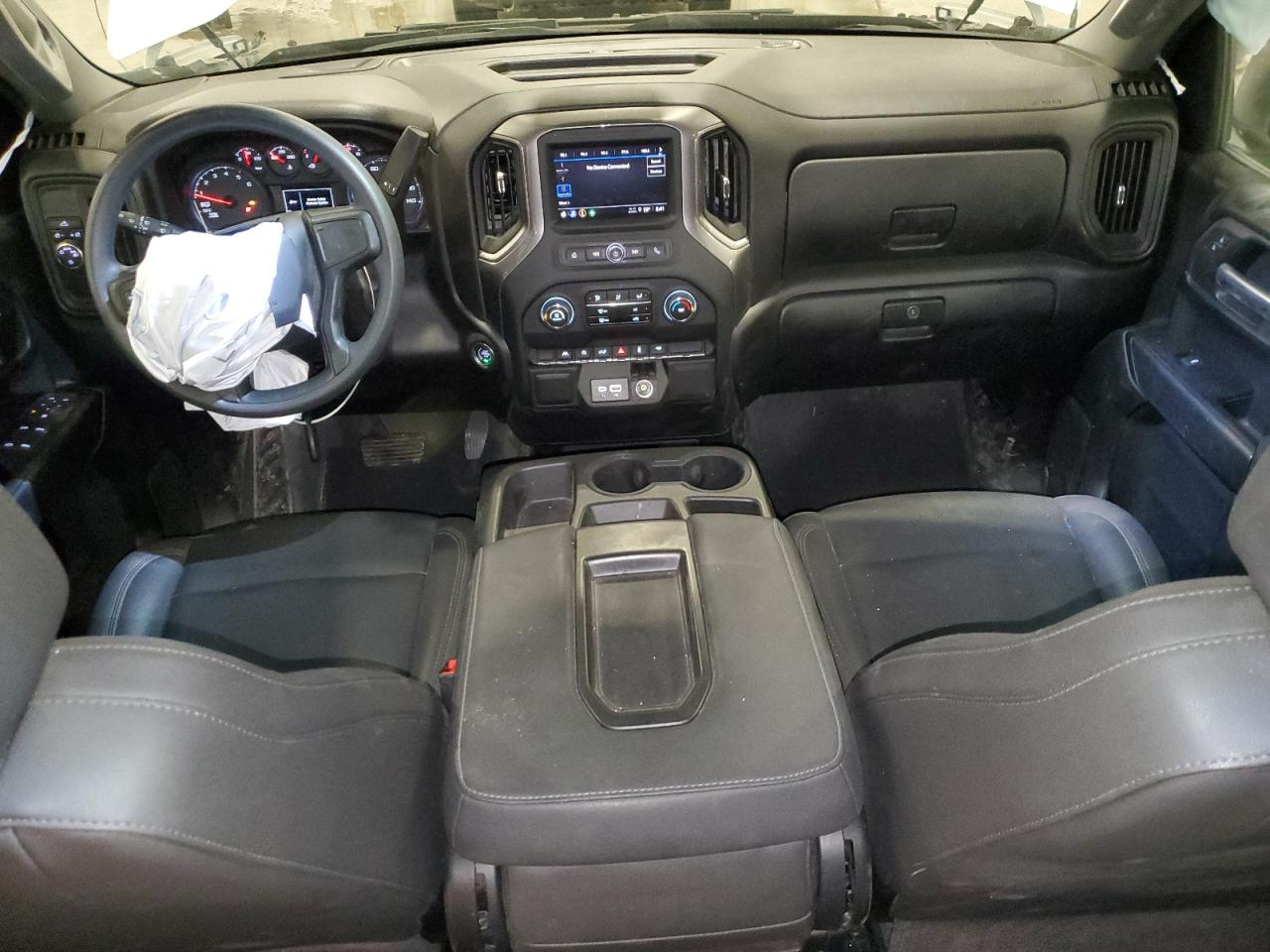 Chevrolet Silverado C1500 Image 2