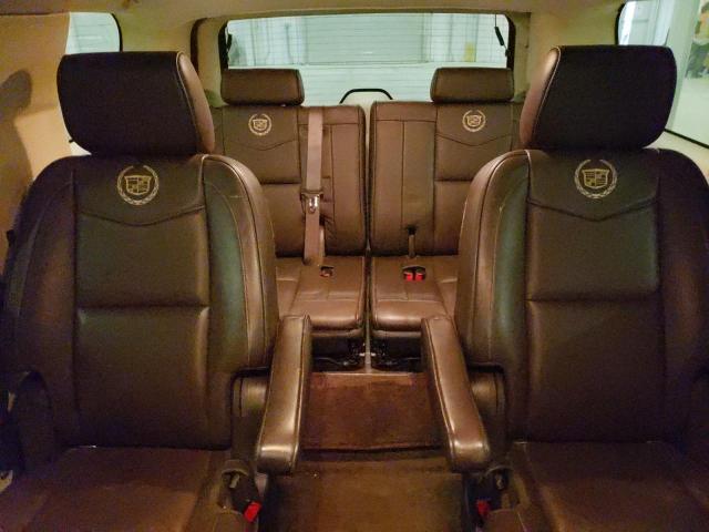 Cadillac Escalade Platinum Image 12