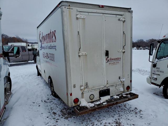 GMC Savana Cutaway G3500 Image 2