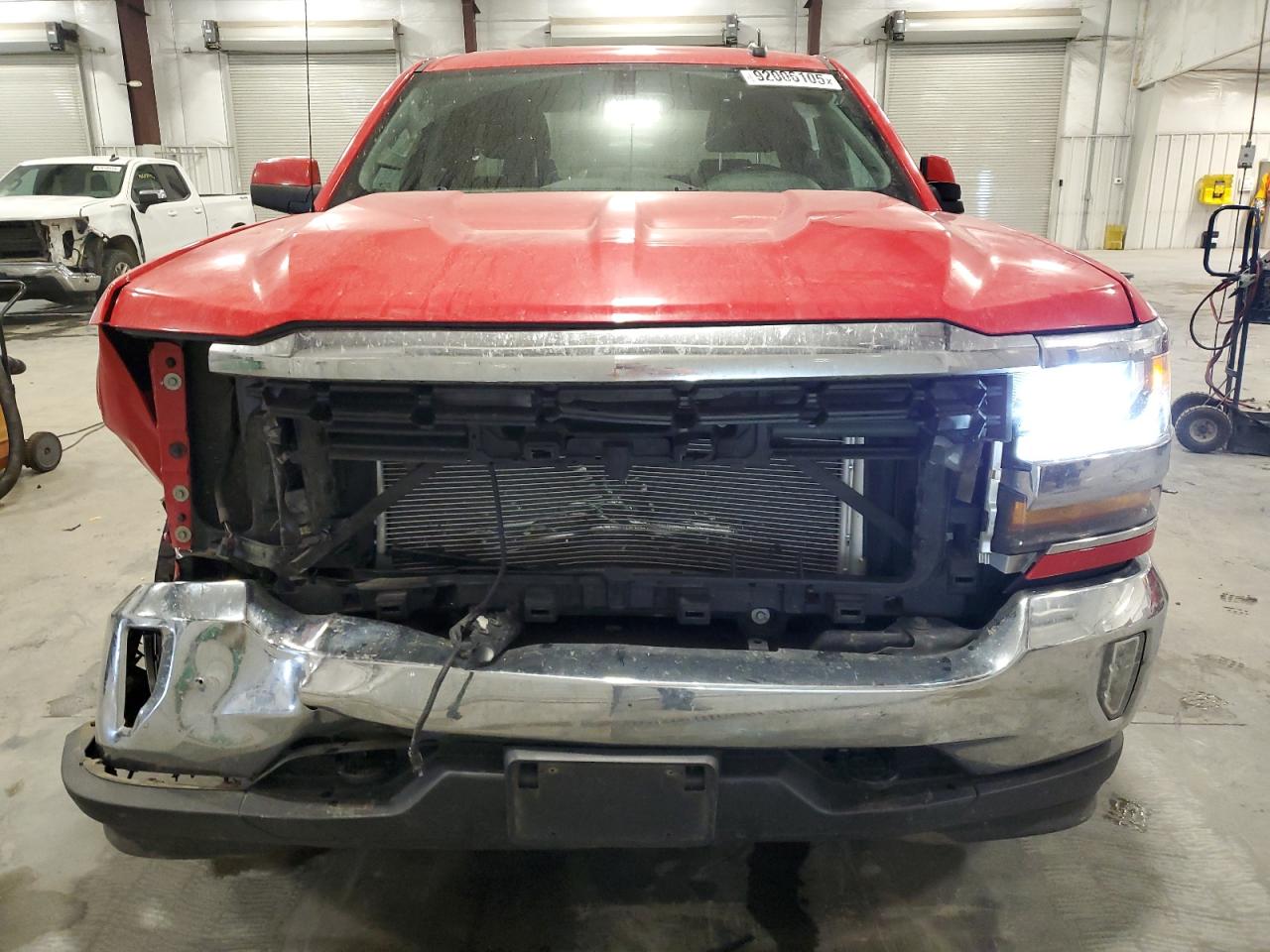 Chevrolet Silverado K1500 Lt Image 7