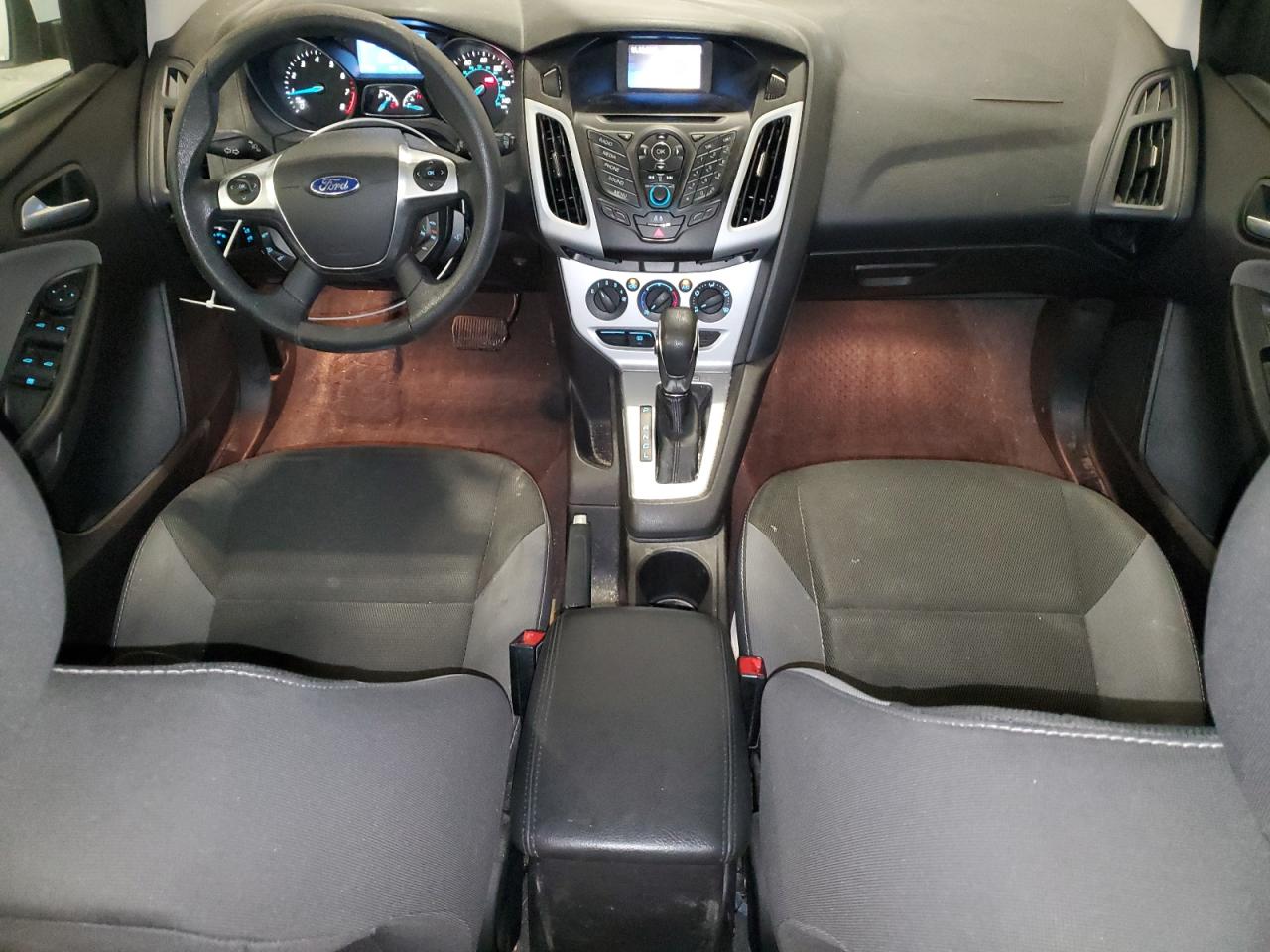 Ford Focus Se Image 11