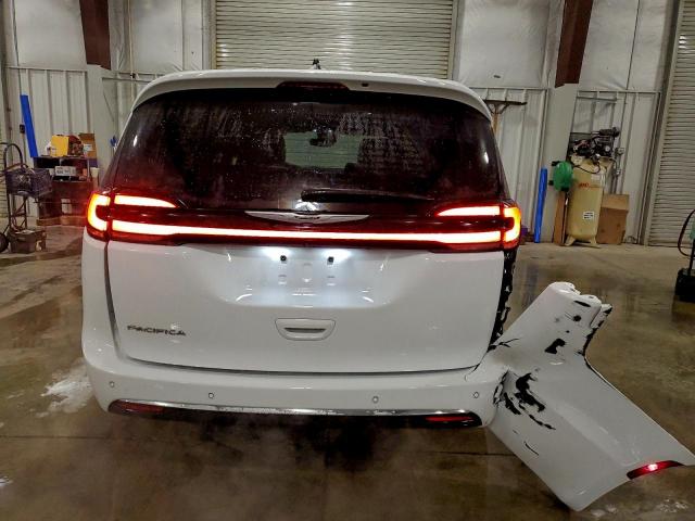 Chrysler Pacifica Select Image 10