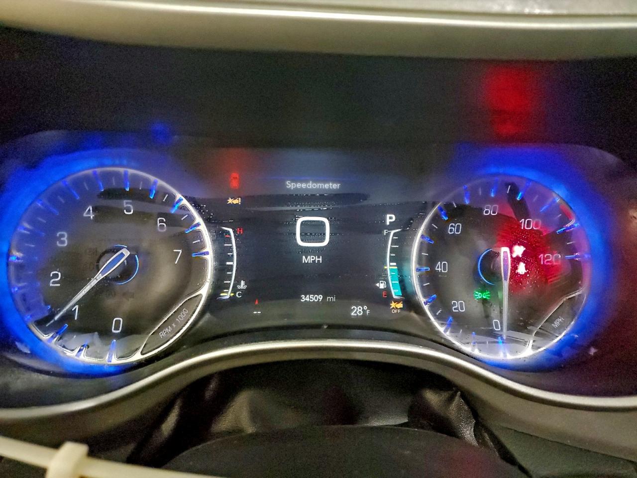 Chrysler Pacifica Select Image 8