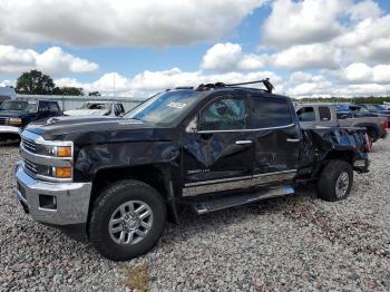  Salvage Chevrolet Silverado K3500 Ltz