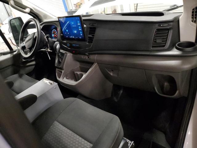 Ford Transit T-250 Image 5