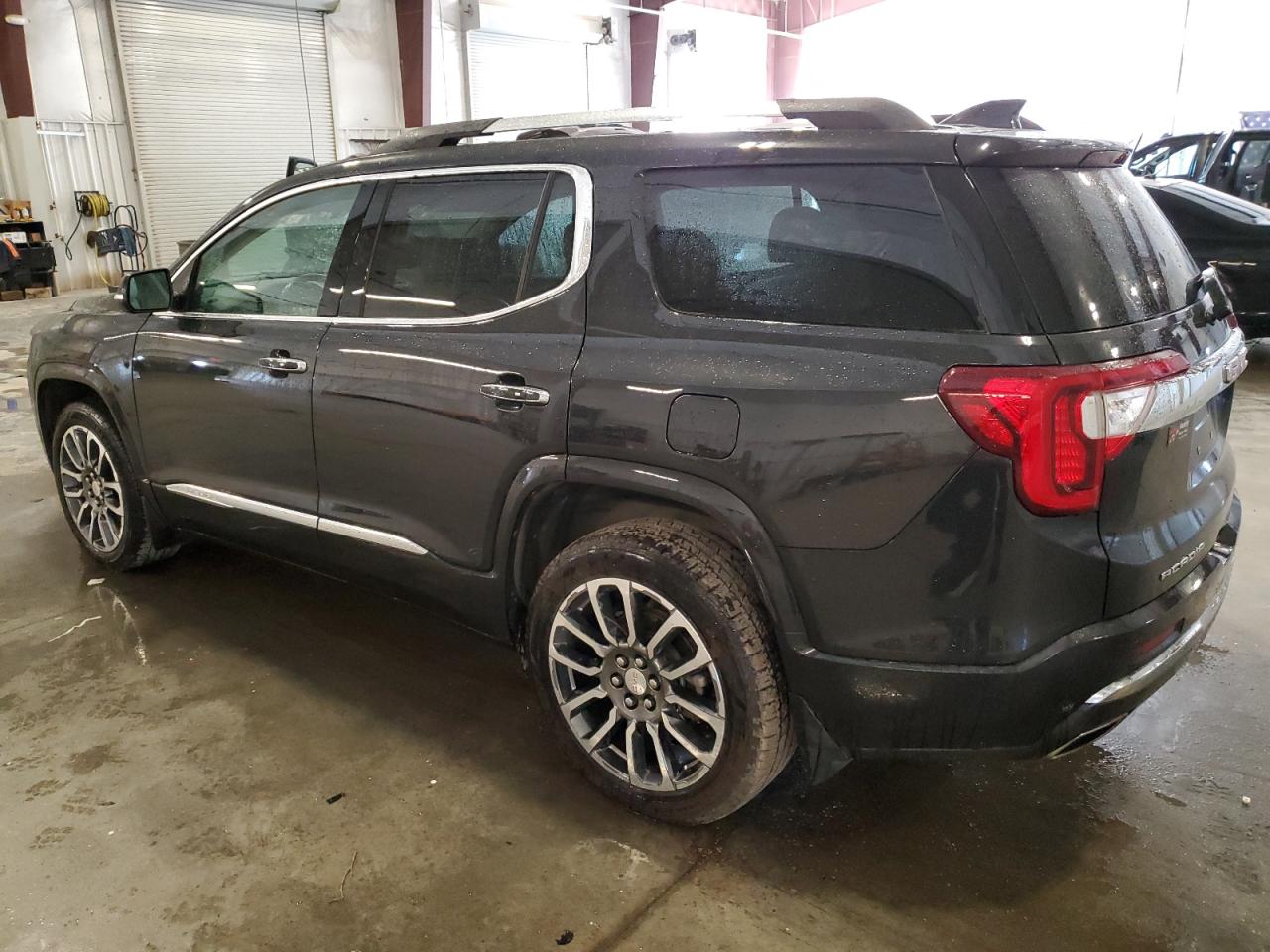 GMC Acadia Denali Image 5