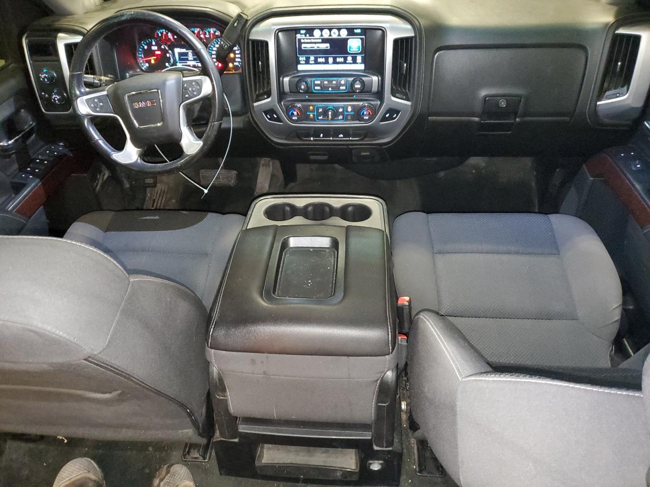 GMC Sierra K1500 Sle Image 2