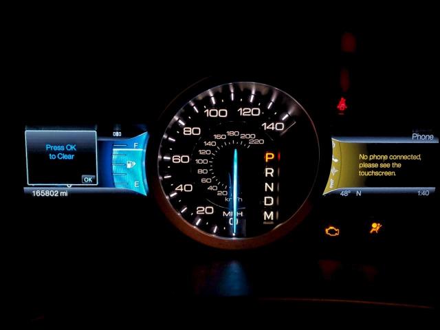 Ford Explorer Limited Image 11