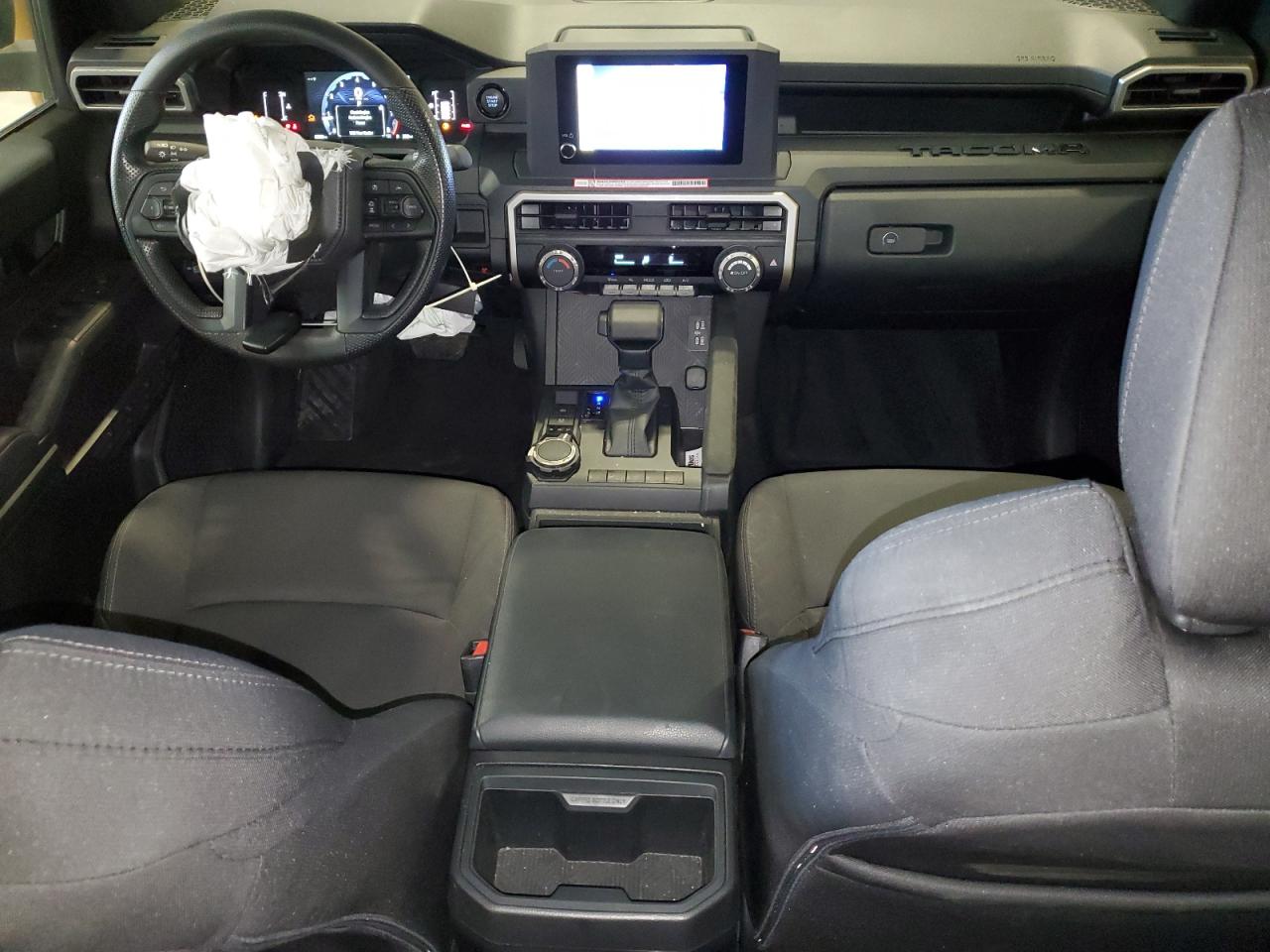 Toyota Tacoma Double Cab Image 11