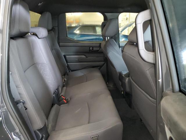 Toyota Tacoma Double Cab Image 9