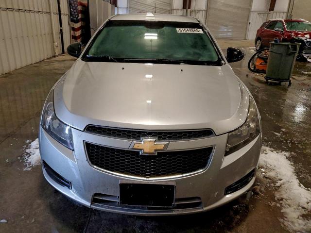 Chevrolet Cruze Ls Image 12