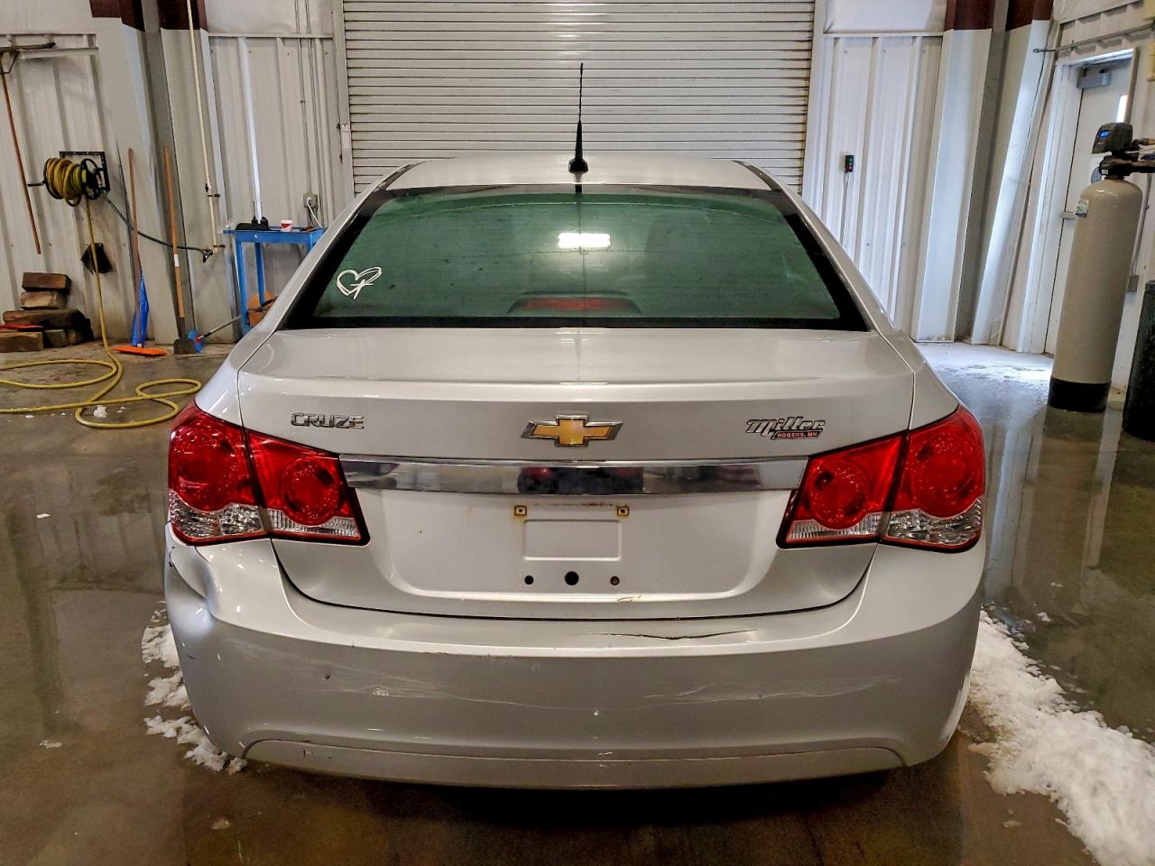 Chevrolet Cruze Ls Image 11