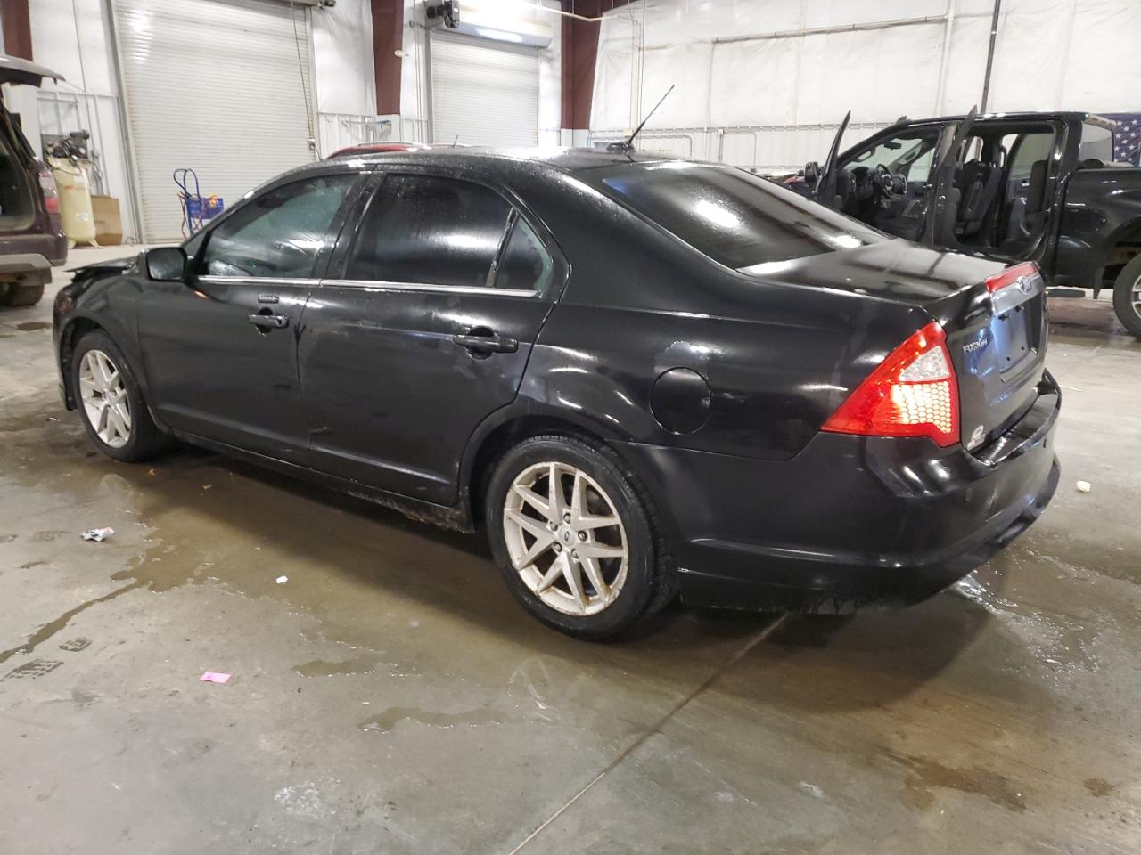 Ford Fusion Sel Image 2