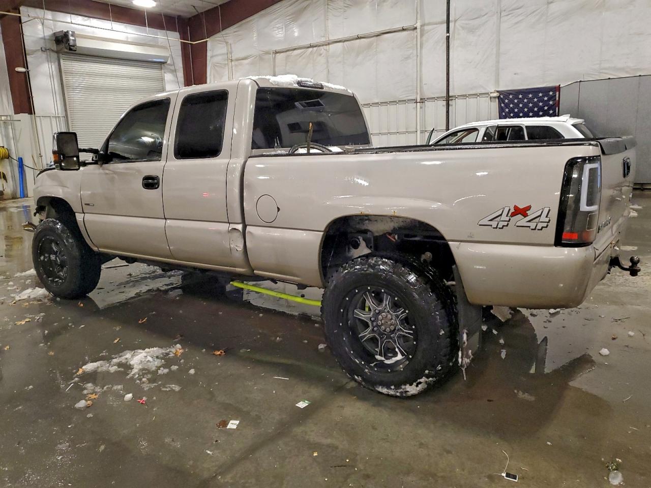 GMC Sierra K2500 Heavy Duty Image 4