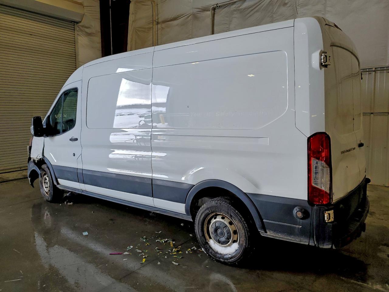 Ford Transit T-250 Image 2