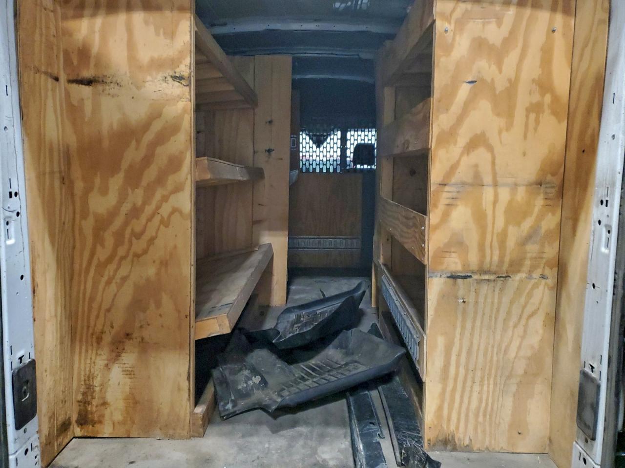 Ford Transit T-250 Image 6