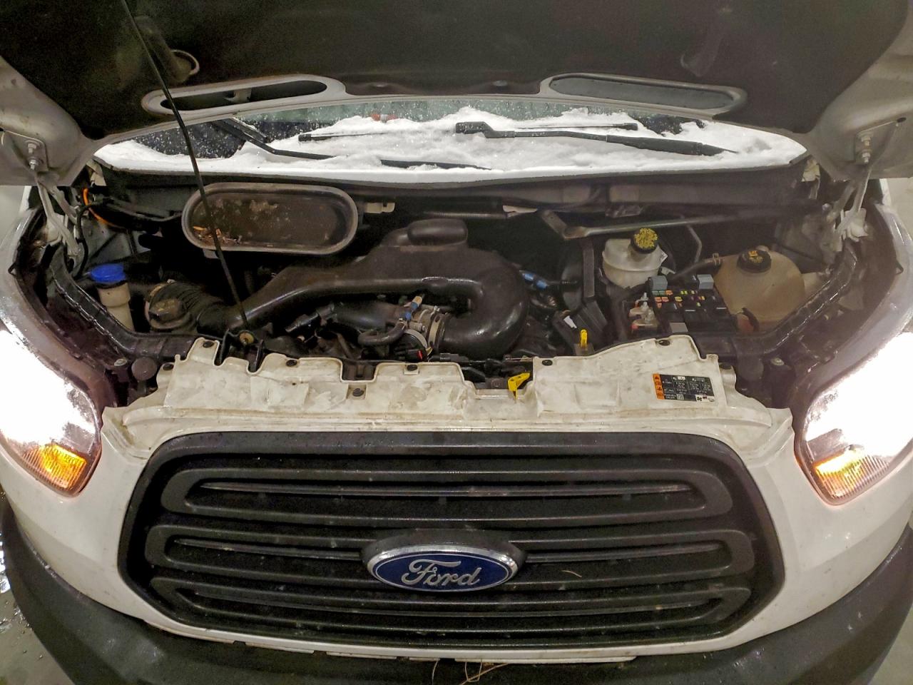 Ford Transit T-250 Image 7