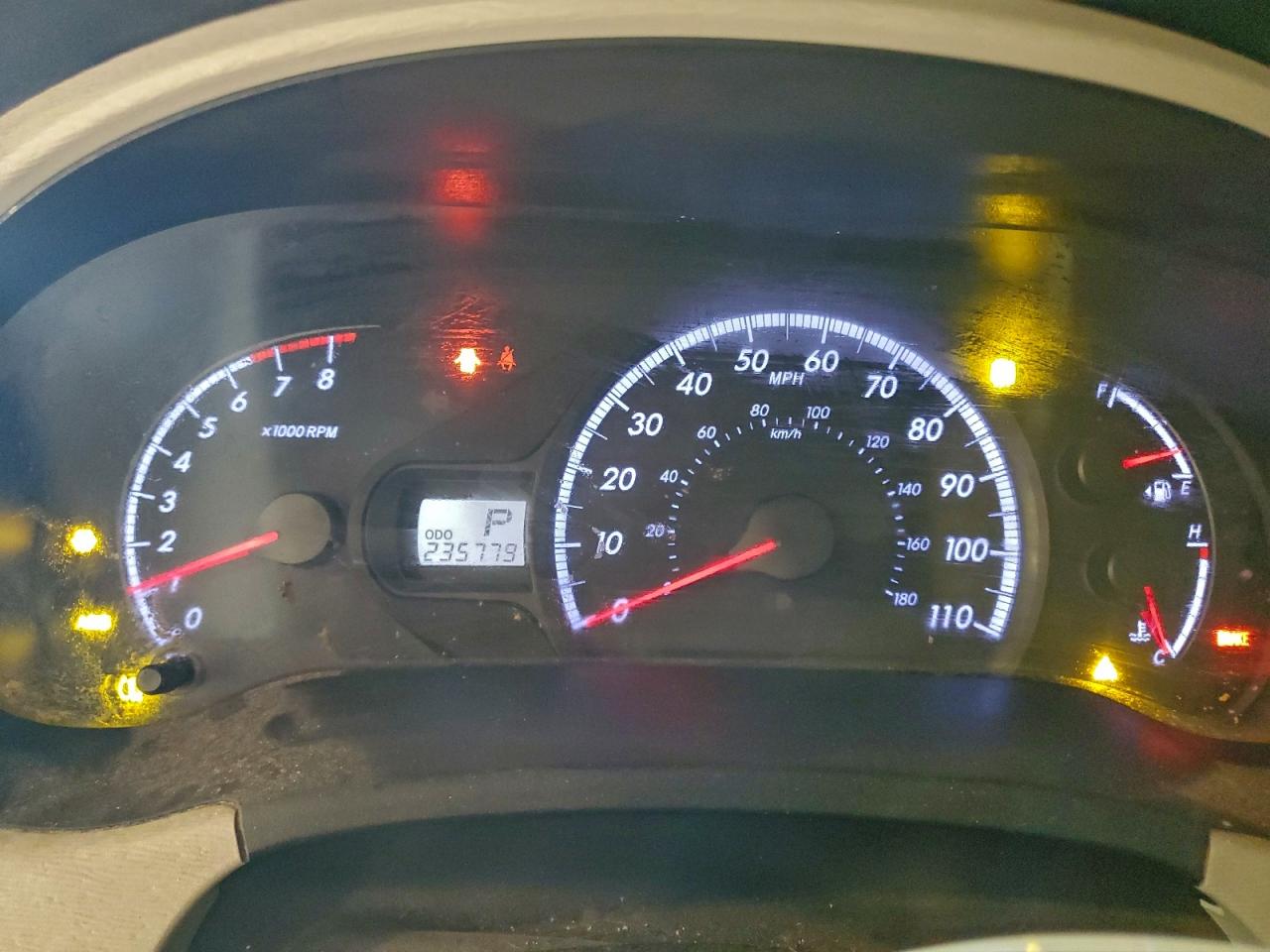 Toyota Sienna Le Image 9