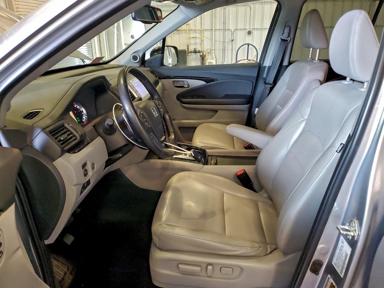 Honda Ridgeline Rtl Image 8