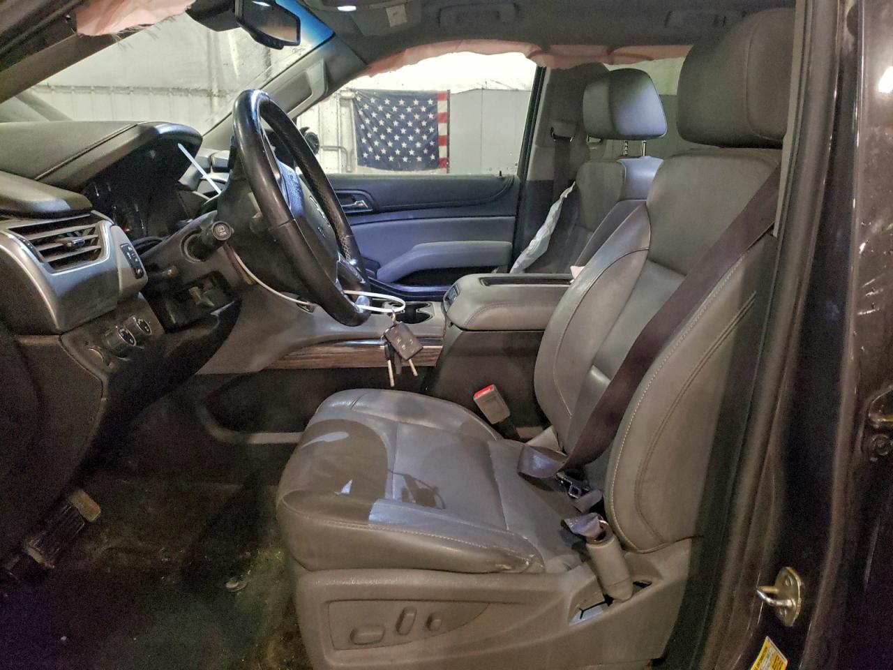 Chevrolet Suburban K1500 Lt Image 6