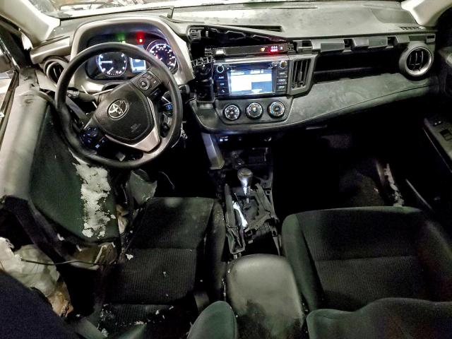 Toyota RAV4 Le Image 6