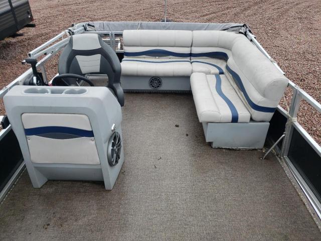 Maui Scooter Image 6