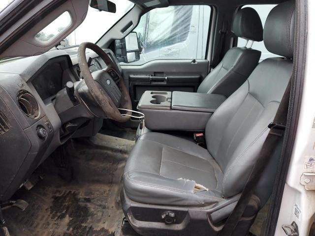 Ford F-550 Super Duty Image 4