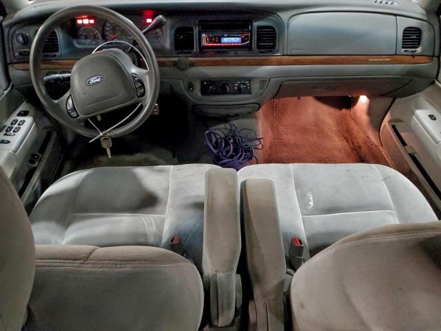 Ford Crown Vic Image 11