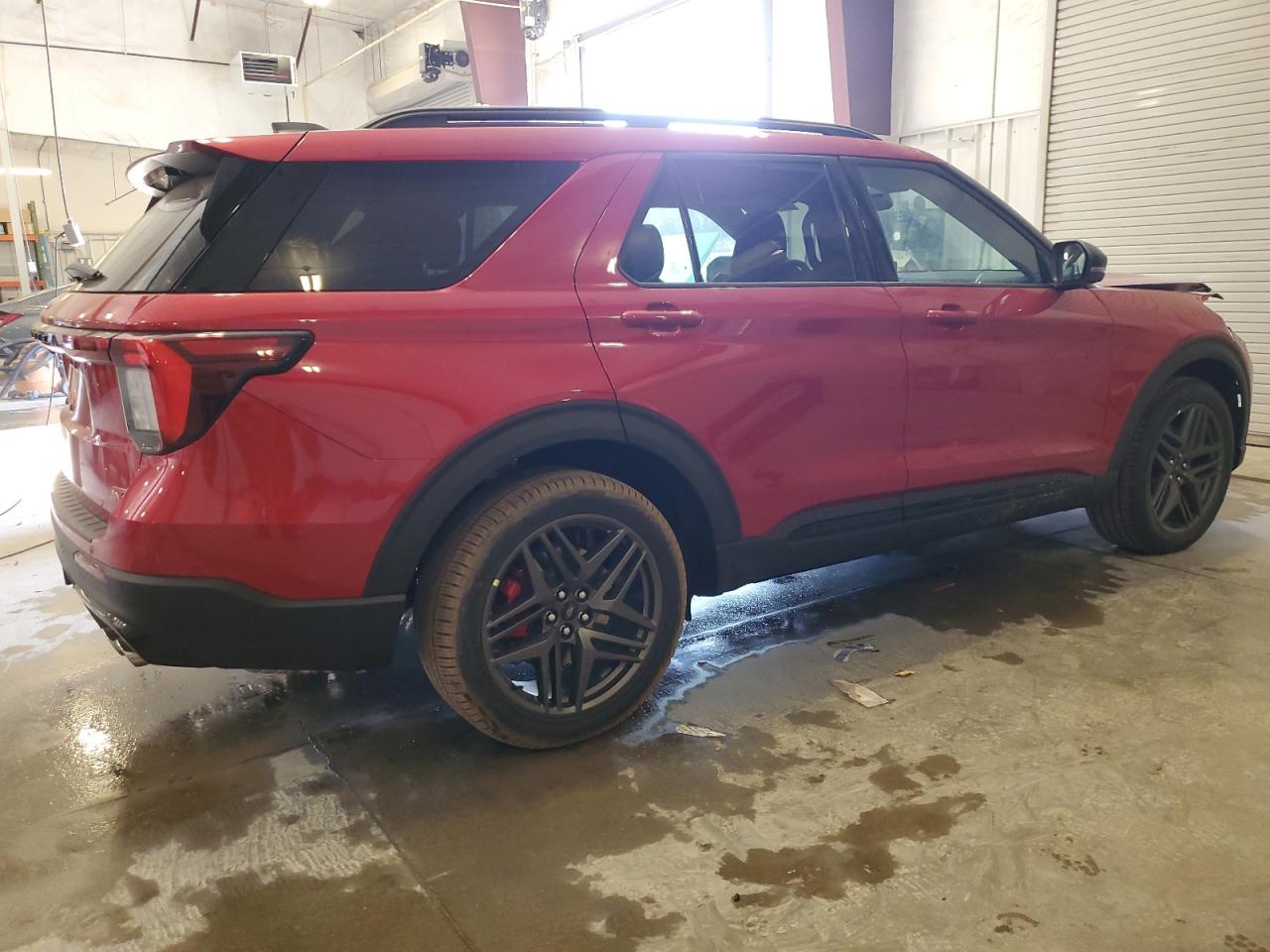 Ford Explorer St Image 5