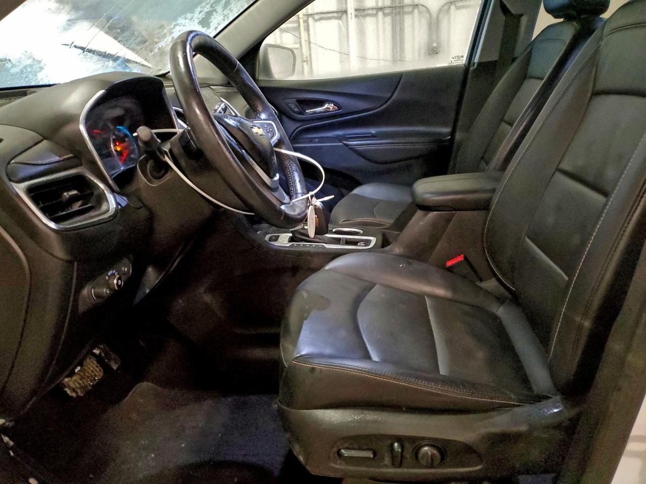 Chevrolet Equinox Premier Image 5