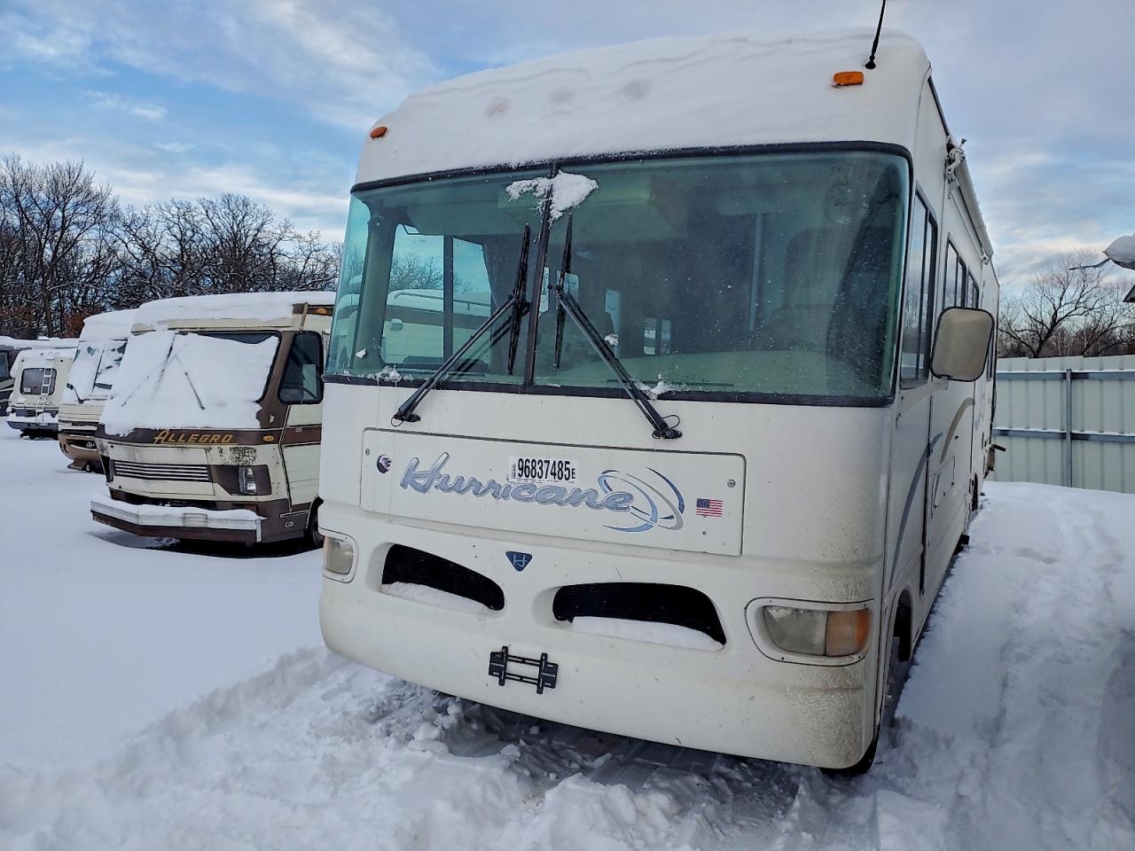 Ford Motorhome Super Duty Stripped Chassis Image 2