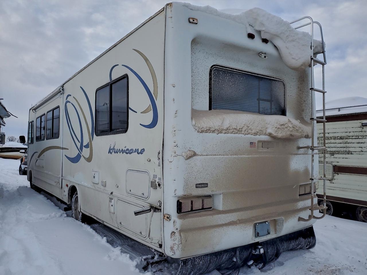 Ford Motorhome Super Duty Stripped Chassis Image 3