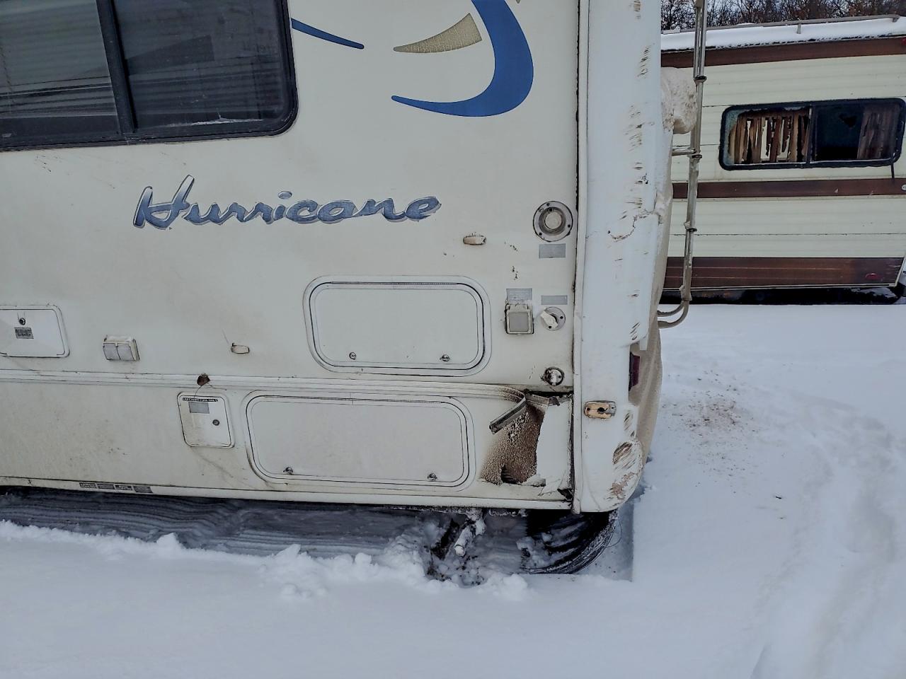 Ford Motorhome Super Duty Stripped Chassis Image 5