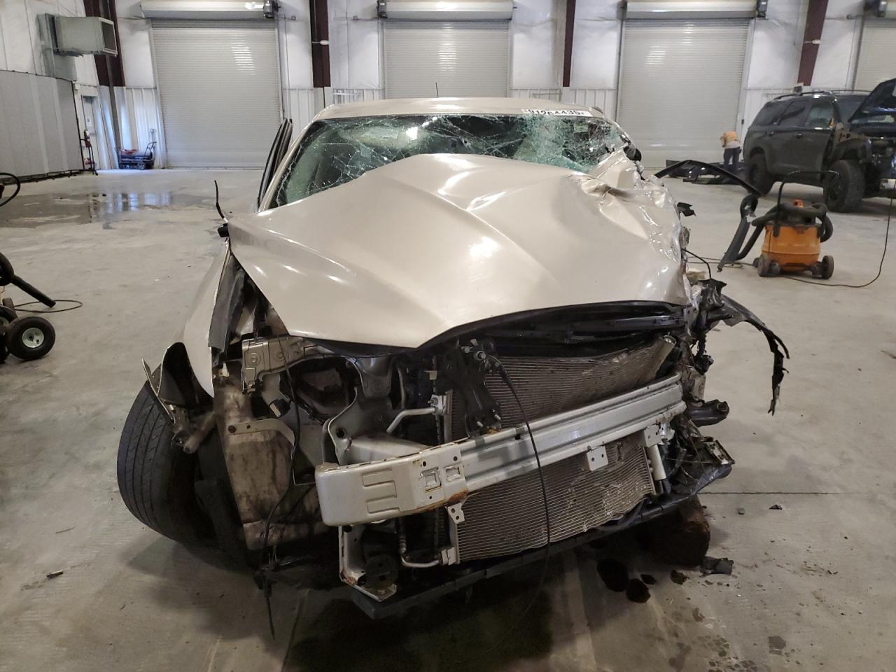 Ford Fusion Se Image 11