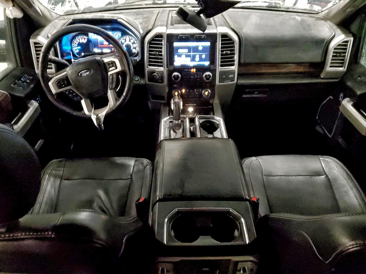 Ford F-150 Supercrew Image 8