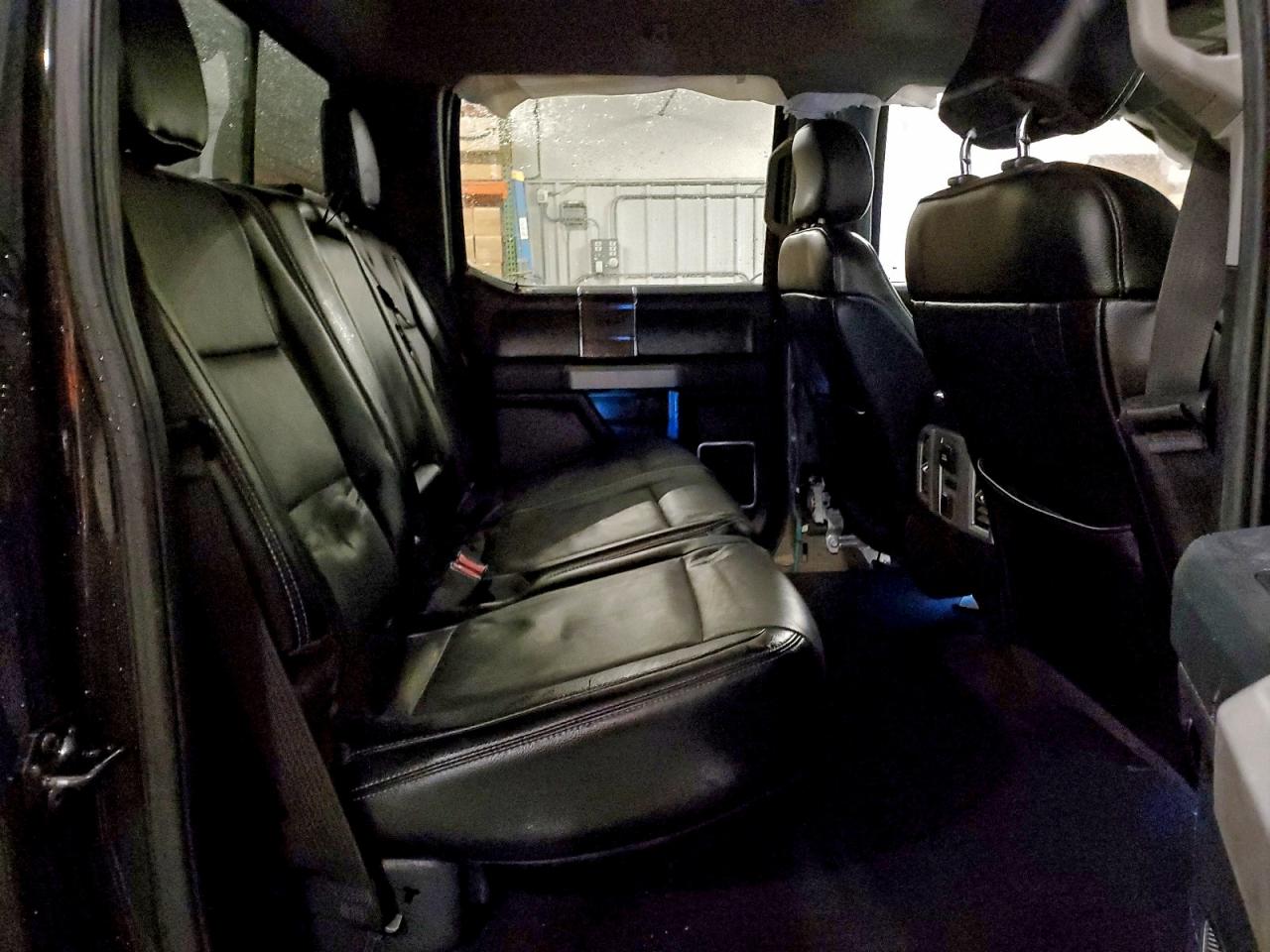 Ford F-150 Supercrew Image 9