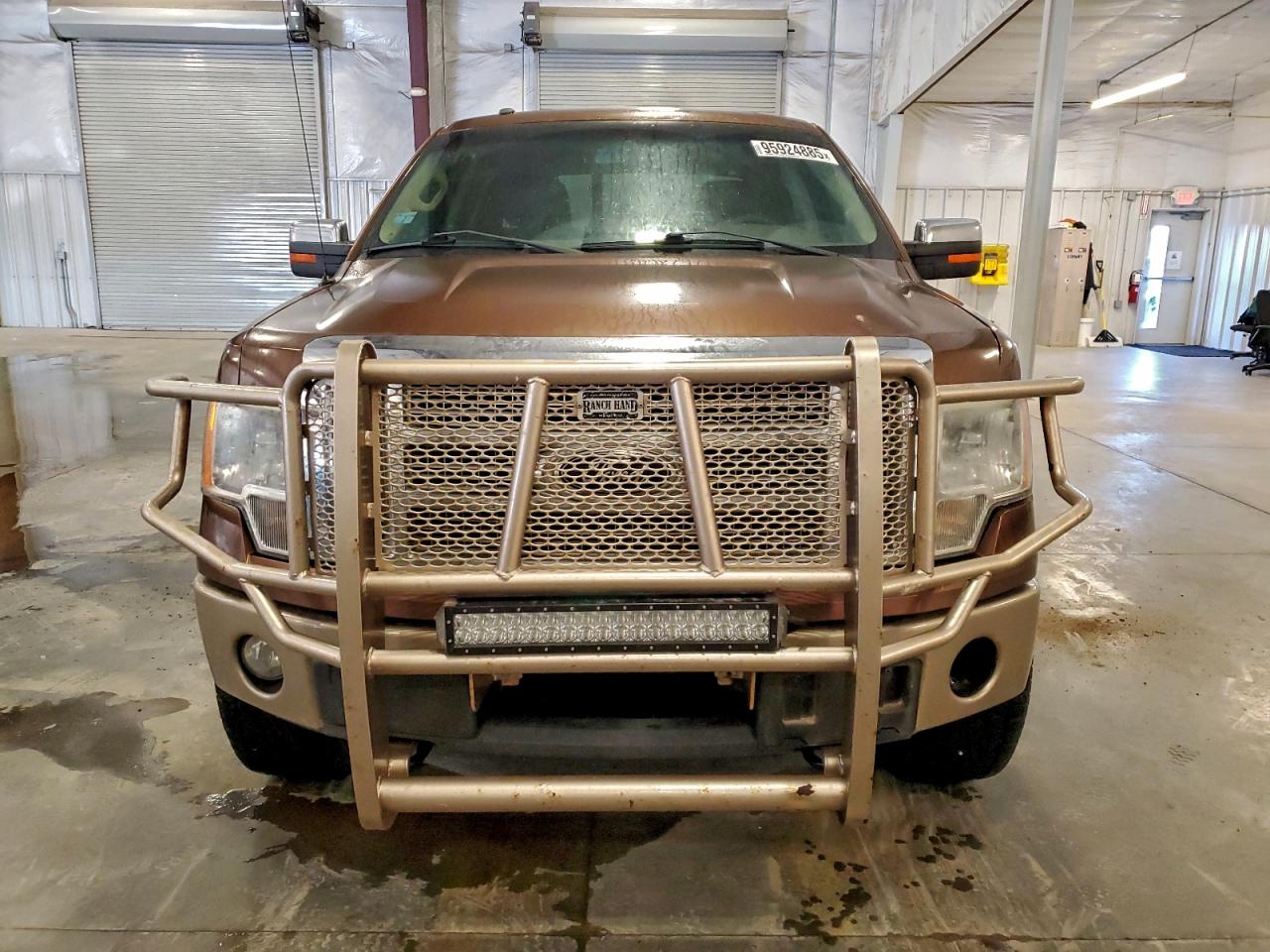 Ford F-150 Supercrew Image 10