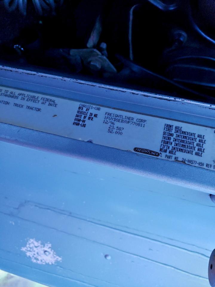 Freightliner Convention Fld120 Image 10