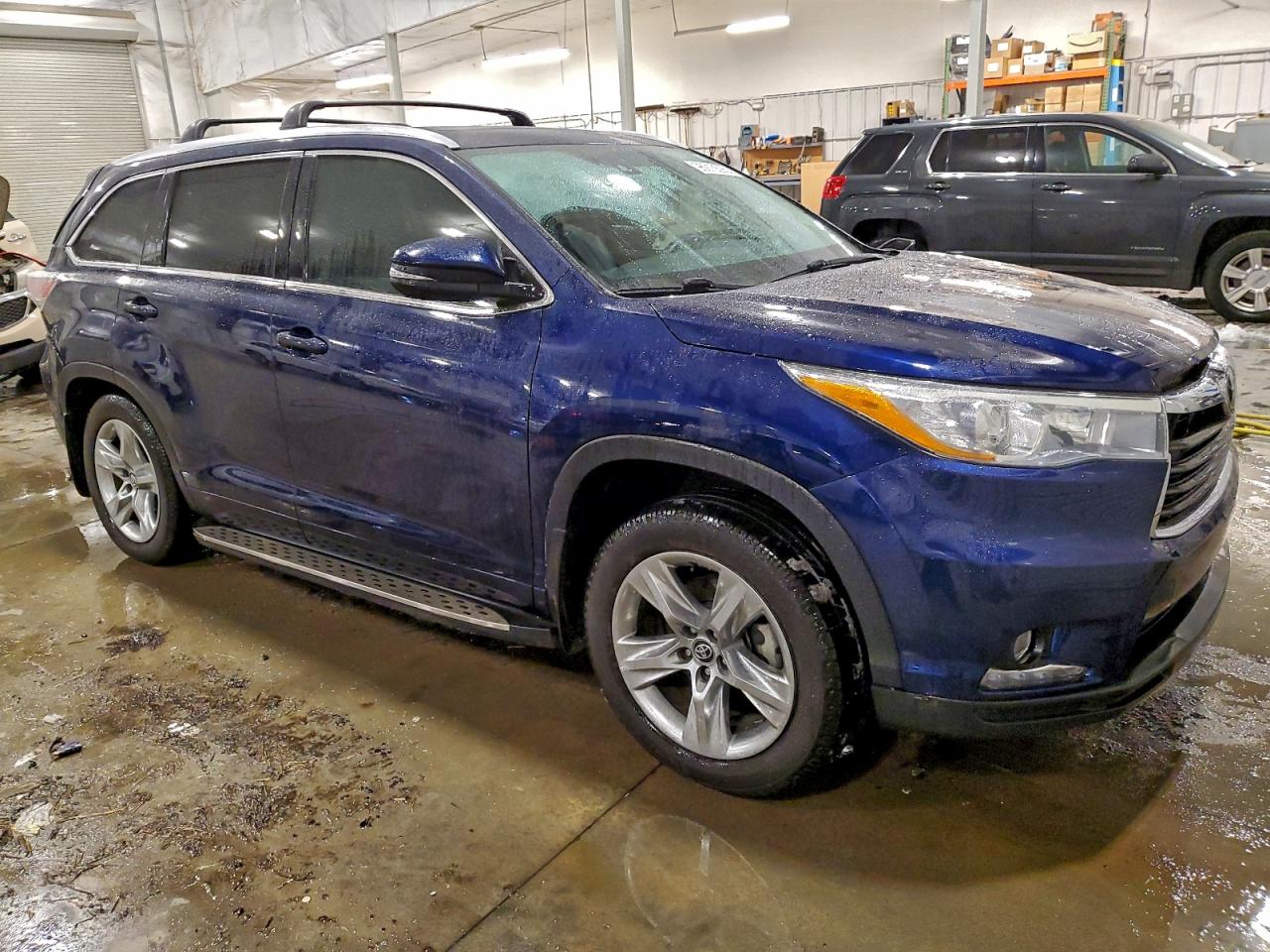 Toyota Highlander Limited Image 3