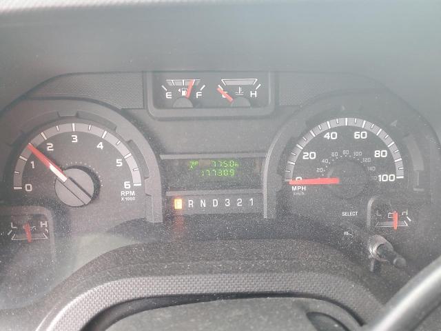 Ford Econoline E350 Super Duty Cutaway Van Image 9