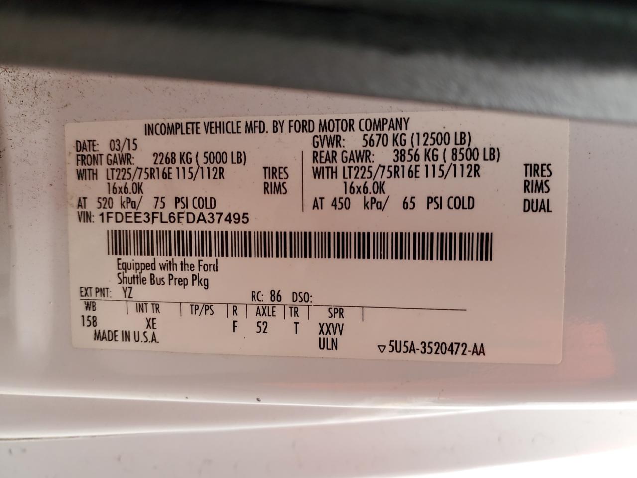 Ford Econoline E350 Super Duty Cutaway Van Image 12